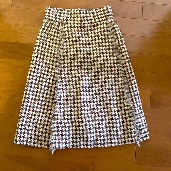 Vintage houndstooth A-line skirt